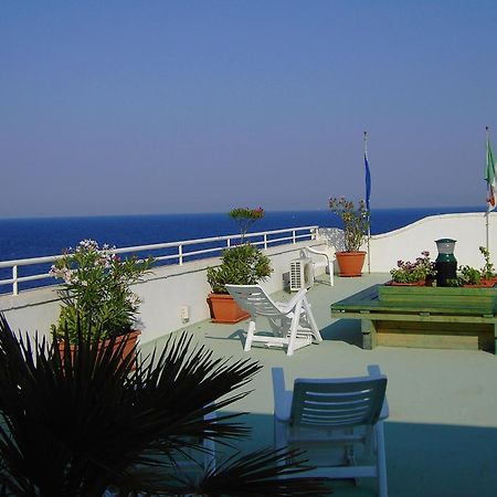 Hotel Il Vascello Marina Serra Eksteriør billede