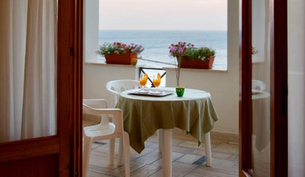 Hotel Il Vascello Marina Serra Eksteriør billede
