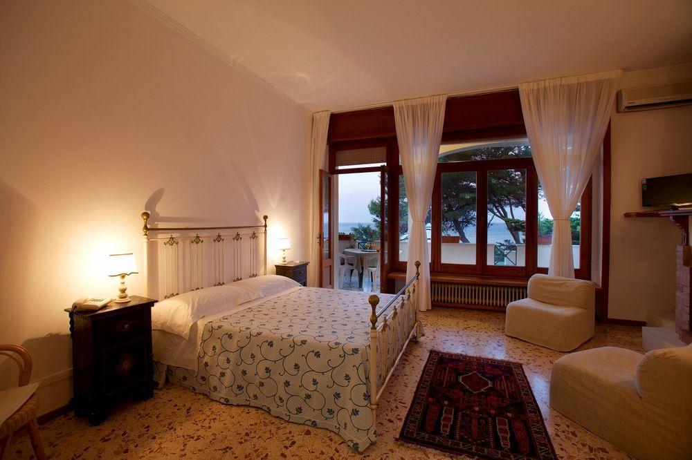 Hotel Il Vascello Marina Serra Eksteriør billede
